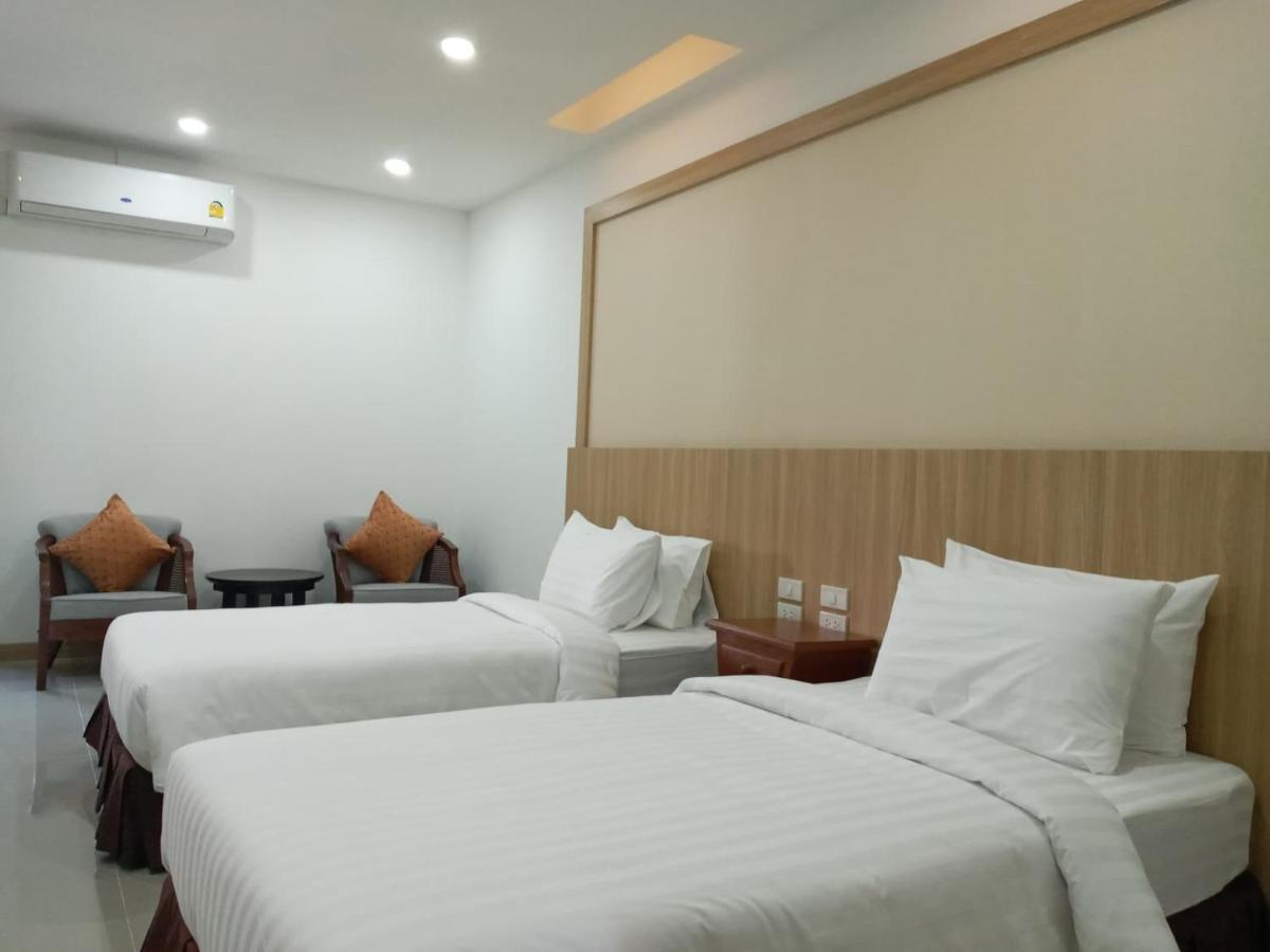 Nine Smiths Hotel Chiangmai Chiang Mai Dış mekan fotoğraf