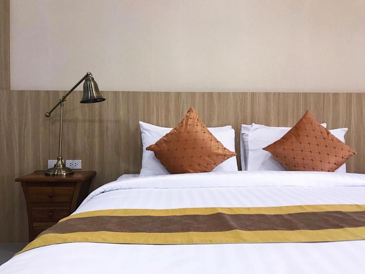 Nine Smiths Hotel Chiangmai Chiang Mai Dış mekan fotoğraf